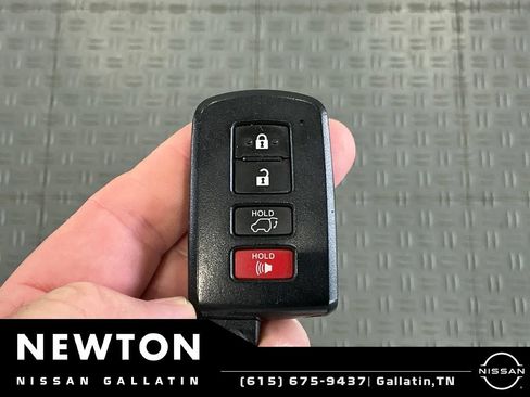 Used 2017 Toyota Highlander Limited FWD image 41