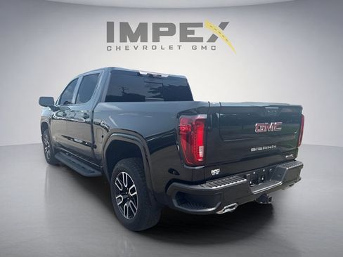 Used 2025 GMC Sierra 1500 AT4 w/ Technology Package AWD/4WD image 3