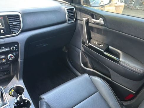 Used 2021 Kia Sportage S w/ S AWD Premium Package image 26