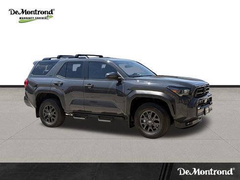 Used 2025 Toyota 4Runner SR5 RWD image 3