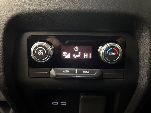 Used 2026 GMC Acadia Elevation w/ Elevation Premium Package image 28