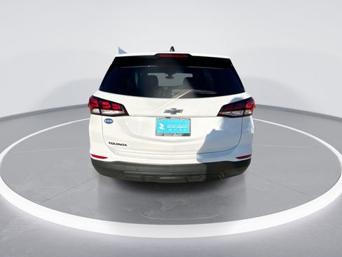 Used 2024 Chevrolet Equinox LS w/ LS Convenience Package image 7