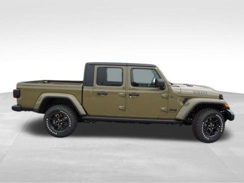 New 2025 Jeep Gladiator Willys image 2