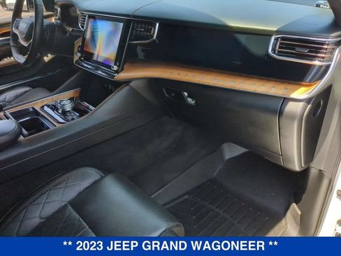 Used 2023 Jeep Grand Wagoneer Series III AWD/4WD image 28