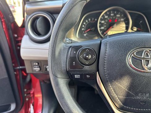 Used 2015 Toyota RAV4 LE FWD image 23