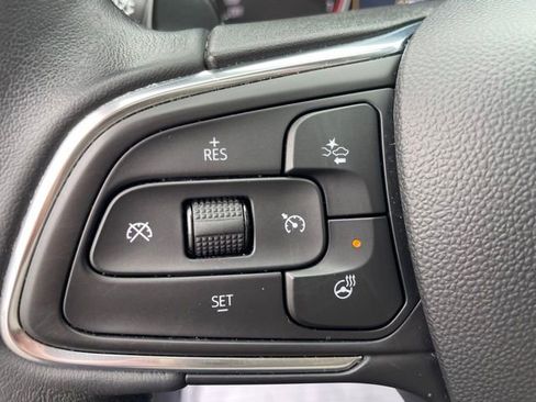 Used 2023 Buick Envision Essence w/ Sport Touring Package image 19