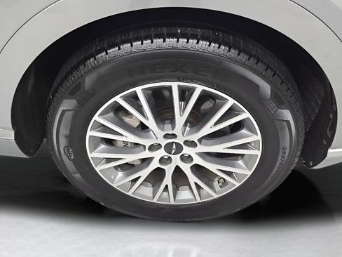 Used 2025 Genesis GV80 2.5T Standard AWD/4WD image 44