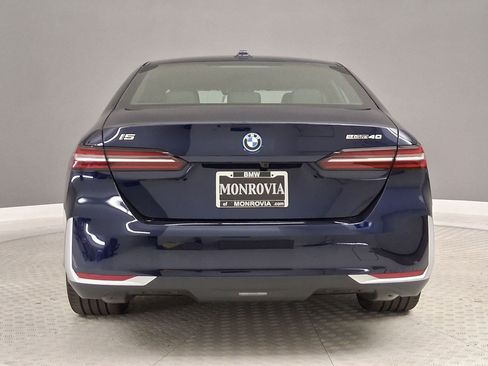 New 2027 BMW i5 eDrive40 RWD image 10