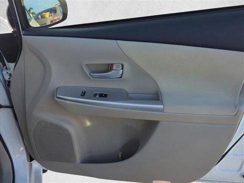Used 2014 Toyota Prius V Three FWD image 18