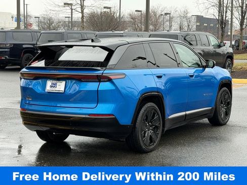 Used 2025 Jeep Wagoneer S Launch Edition image 6