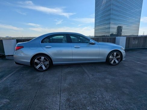 Used 2025 Mercedes-Benz C 300 Sedan image 4