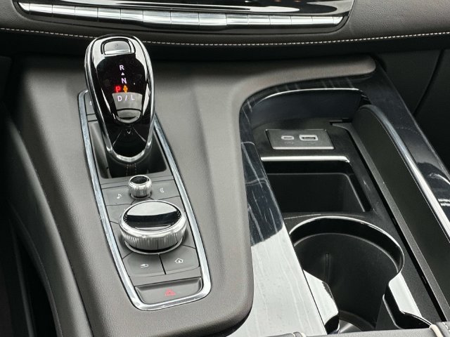 Certified 2024 Cadillac Escalade Sport w/ LPO, ONYX Package AWD/4WD image 5