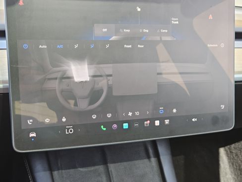 Used 2022 Tesla Model Y Long Range AWD/4WD image 16