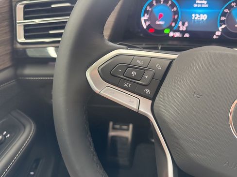 New 2026 Volkswagen Atlas SEL Premium R-Line image 17