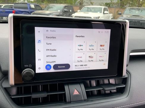 Used 2024 Toyota RAV4 XLE image 31