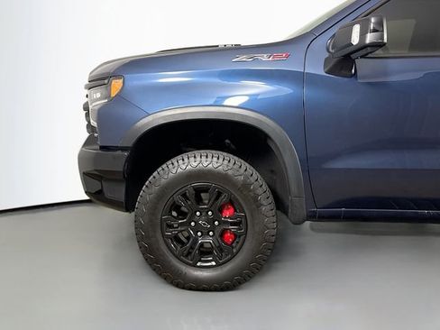 Used 2022 Chevrolet Silverado 1500 ZR2 w/ Technology Package image 33