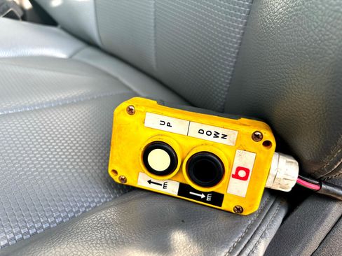 Used 2015 Ford F550 4x4 Regular Cab Super Duty image 29