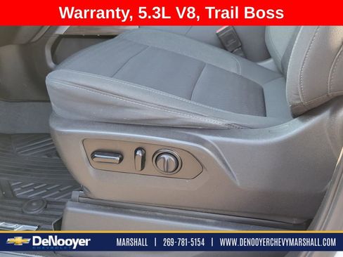Used 2021 Chevrolet Silverado 1500 LT Trail Boss w/ Bed Protection Package AWD/4WD image 9