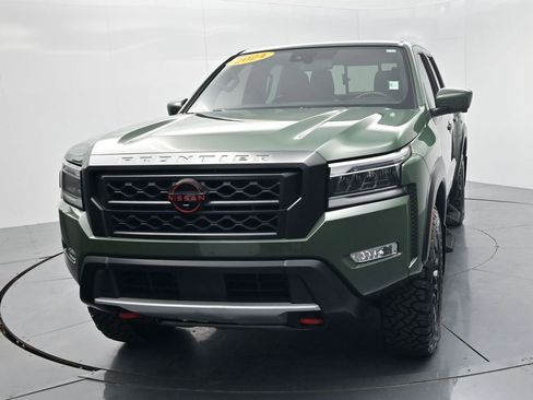 Used 2024 Nissan Frontier PRO-4X w/ Pro Convenience Package image 3