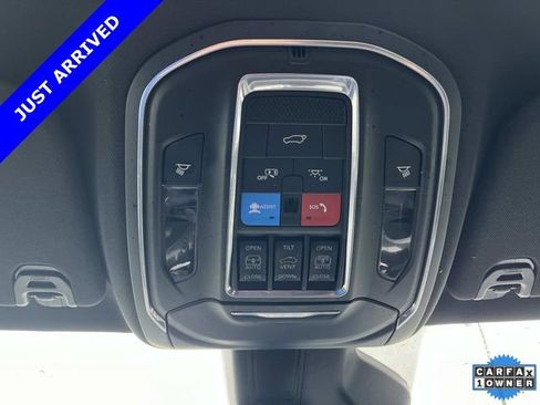 Certified 2024 Jeep Wagoneer 2WD w/ Premium Group I image 39