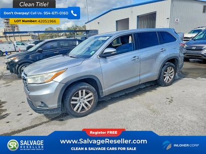 Used 2014 Toyota Highlander LE