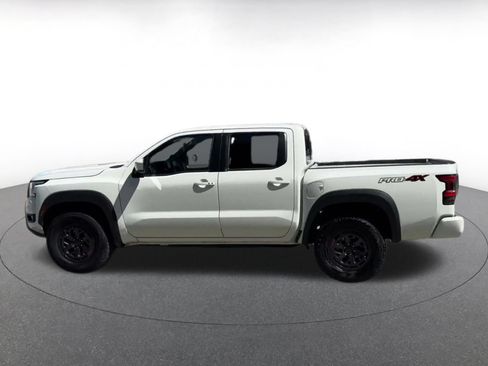 Used 2026 Nissan Frontier PRO-4X AWD/4WD image 8