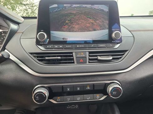 Used 2021 Nissan Altima 2.5 SR FWD image 29