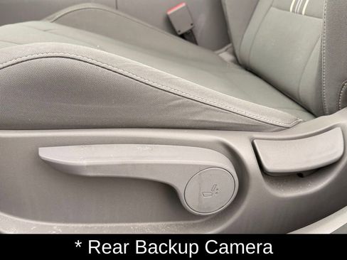 Certified 2024 Hyundai Elantra SEL FWD image 16