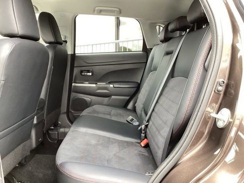 Used 2024 Mitsubishi Outlander Sport SE AWD/4WD image 28