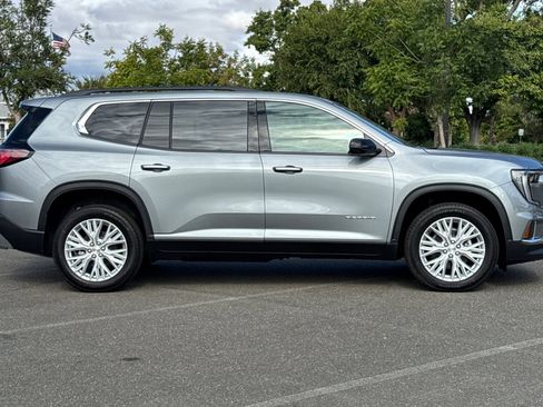 New 2026 GMC Acadia Elevation w/ Elevation Premium Package image 3