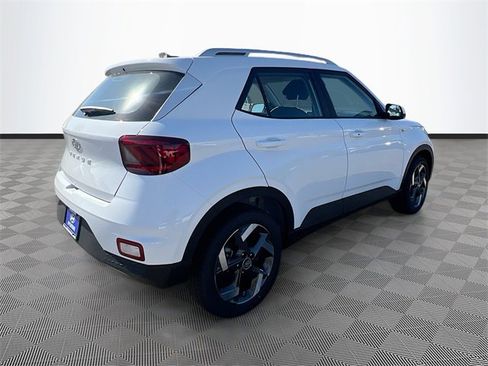 New 2026 Hyundai Venue SEL image 7