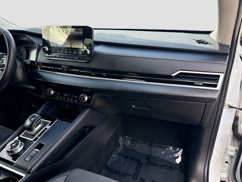 Used 2023 Mitsubishi Outlander SE Black Edition FWD image 29