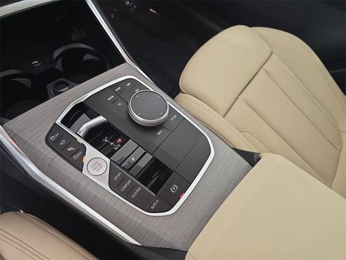 New 2026 BMW 330i xDrive Sedan w/ Premium Package image 25