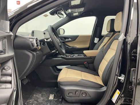 New 2026 Chevrolet Equinox ACTIV w/ Convenience Package III AWD/4WD image 8