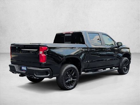 Used 2025 Chevrolet Silverado 1500 LT Trail Boss w/ Convenience Package II AWD/4WD image 5