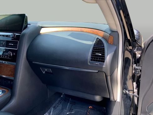 Used 2023 Nissan Armada SL w/ Captain's Chairs Package RWD image 37