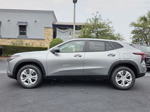 New 2026 Chevrolet Trax LS w/ Driver Confidence Package FWD image 3