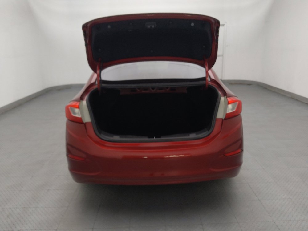 Used 2017 Chevrolet Cruze LT FWD image 29