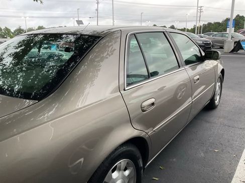 Used 2001 Cadillac De Ville w/ Comfort/Convenience Pkg FWD image 4