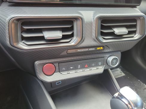 Used 2025 Ford Mustang Coupe RWD image 23