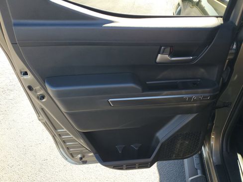 Used 2025 Toyota Tacoma TRD Sport RWD image 8