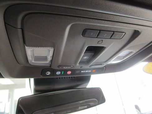 New 2026 GMC Sierra 1500 SLE image 41