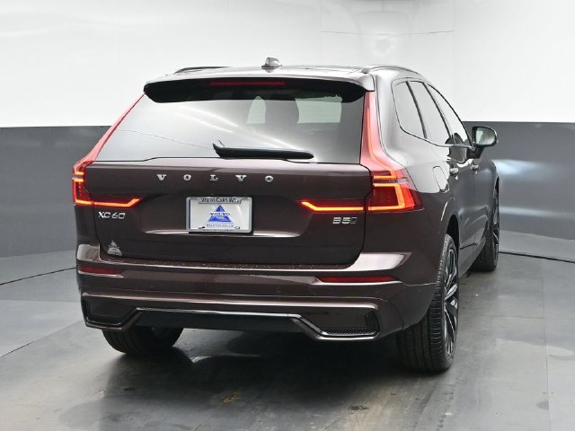 New 2026 Volvo XC60 B5 Ultra w/ Climate Package AWD/4WD image 8