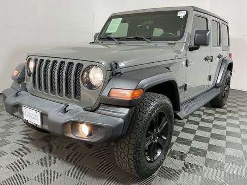 Used 2019 Jeep Wrangler Unlimited Sport image 2