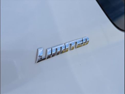 Used 2023 Toyota 4Runner Limited image 8