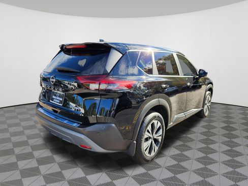 Certified 2023 Nissan Rogue SV image 4