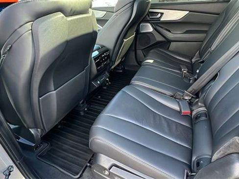 Used 2025 Acura MDX w/ Technology Package image 17