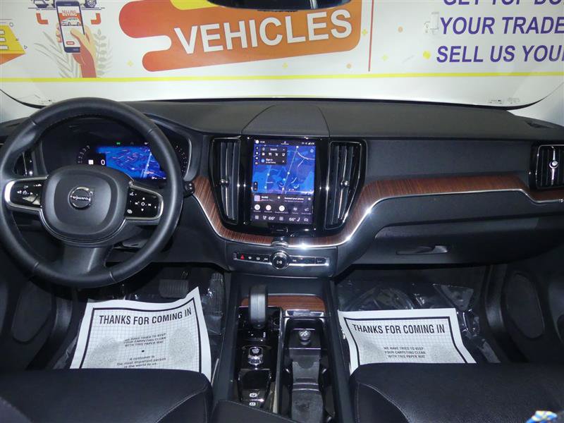 Used 2024 Volvo XC60 B5 Plus w/ Protection Package Premier AWD/4WD image 9