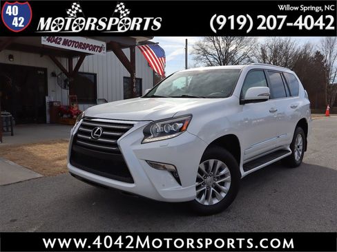 Used 2017 Lexus GX 460 image 1