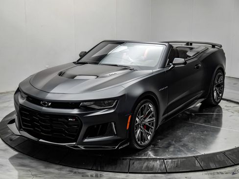 Used 2024 Chevrolet Camaro ZL1 RWD image 8